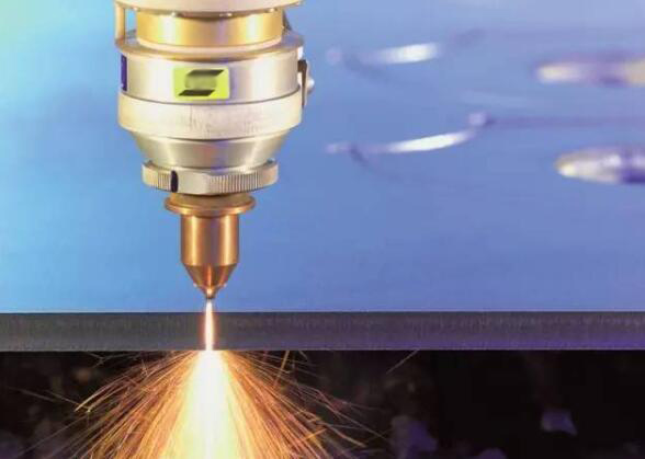 激光加工技術(shù)的原理、優(yōu)勢(shì)與應(yīng)用