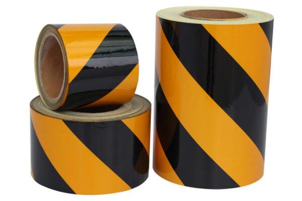 反光膜激光切割機(jī)，全自動(dòng)化與雙抽風(fēng)除塵