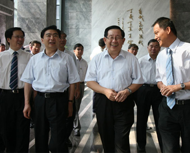 全國政協(xié)副主席、致公黨中央主席、科技部部長萬鋼率調研組蒞臨大族激光