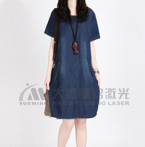 牛仔布雕花機(jī)樣品