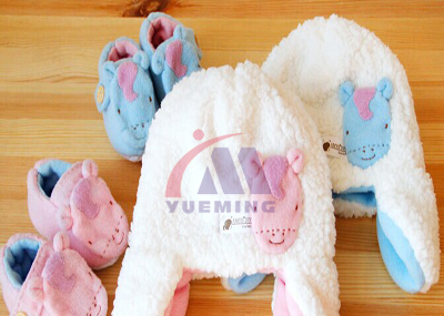 <a href=http://m.buybuynyhome.com/chanpin/79.html target=_blank class=infotextkey>毛絨布料激光切割</a>2.jpg