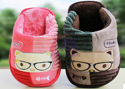 毛絨布料<a href=http://m.buybuynyhome.com target=_blank class=infotextkey>激光切割機(jī)</a>3.jpg