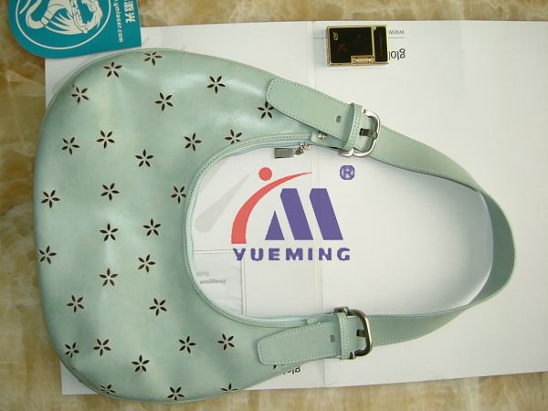 粵銘,粵銘激光雕刻機(jī),激光切割機(jī),激光打標(biāo)機(jī)